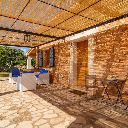 Holiday home Traditional House Casa Binitaref With Pool In